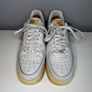 NIKE Air Force 1 Low Metallic Gold Women’s Size 8